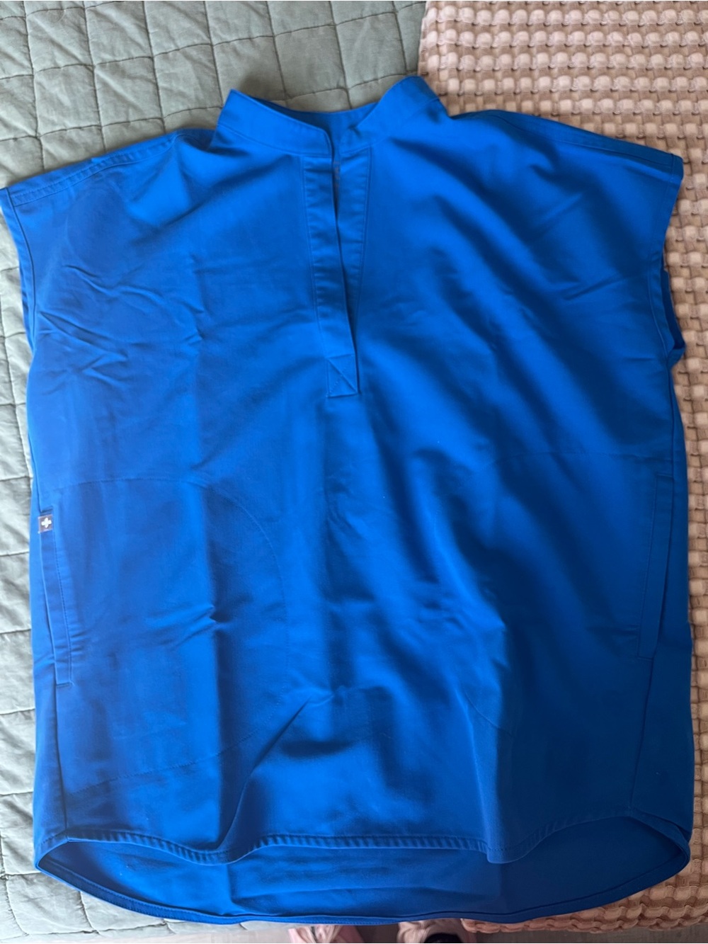 FIGS Mandarin Collar Sleeveless / Short Sleeve Scrub Top
